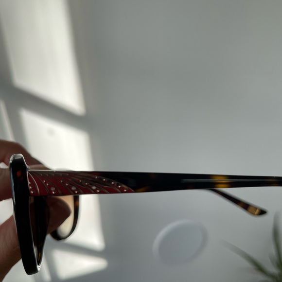 Vintage Saks on fifth Avenue sunglasses - Picture 8 of 9